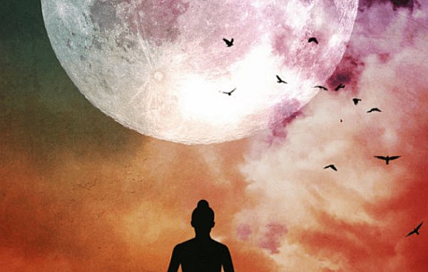 Revolutionize Your Life: Full Moon Brings Profound Change!